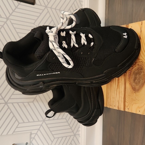 Balenciaga Other - Balenciaga Men's Triple S Black Sneaker Size 11